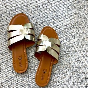Summer sandals
